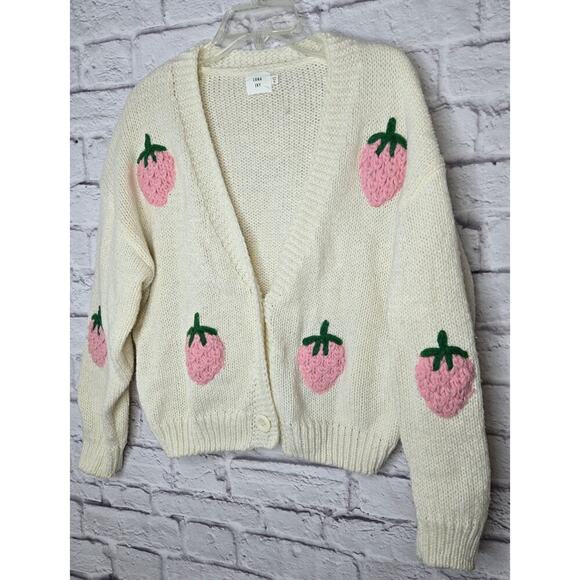 Luna Ivy Oversized Cream Strawberry Knit Cardigan Sweater Womens Medium Preppy - Picture 4 of 9